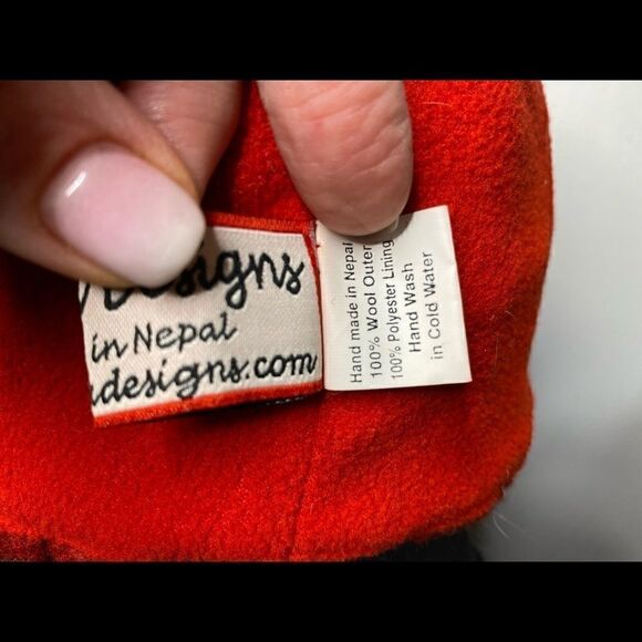 Nirvana Designs Handmade Nepal Red wool lined beanie with brown rabbit pompon - Picture 6 of 8